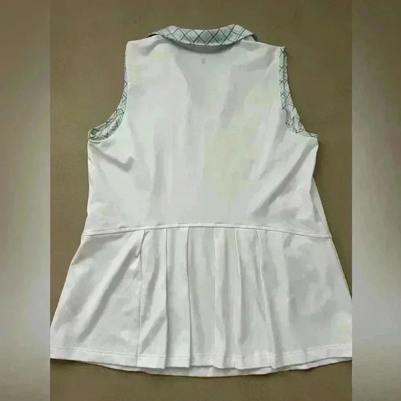 IZOD Women’s Golf Pleated back Tank Top: S - Picture 5 of 6
